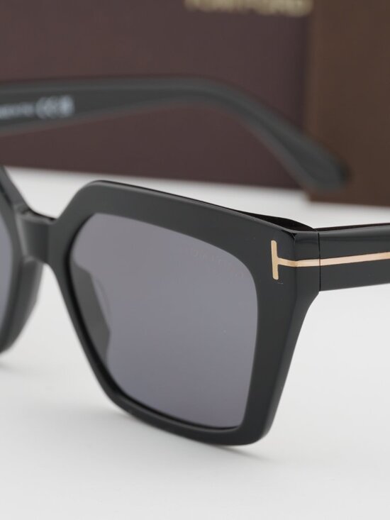 Tom Ford Winona FT1030 01D Cat Eye Sunglasses - Black / Smoke Polarized main image 5